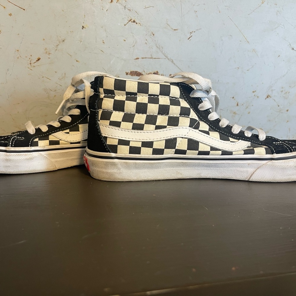 Mid-Top Vans - Picture 5 of 6